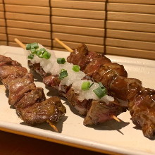 Chicken liver (Salt/Sauce 190 yen/Grated radish 200 yen)