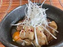 Salt-simmered beef tendon