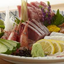 Assorted sashimi