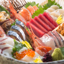 Assorted sashimi