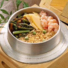 Gomoku kamameshi (pot rice)