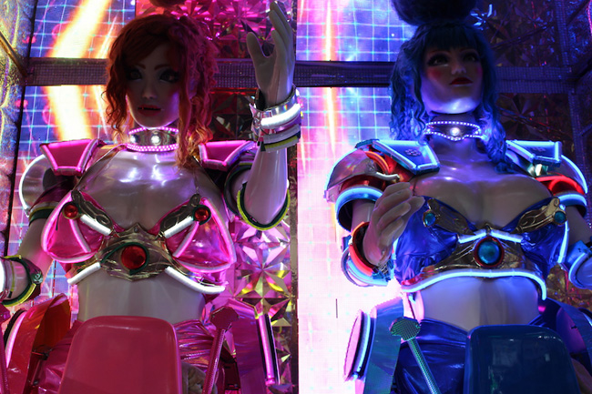 Robot Restaurant: Tokyo's Blazing Bionic Extravaganza