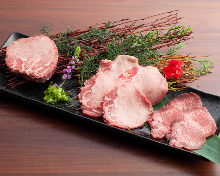Grilled beef tongue