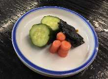Red miso soup and pickled vegetable set