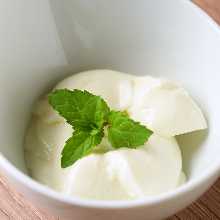 Almond jelly