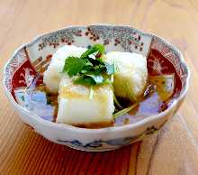 Deep-fried tofu in broth
