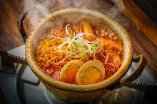 Rabokki (Ramen and Tteokbokki)