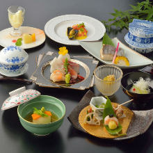 5,500 JPY Course (10 Items)