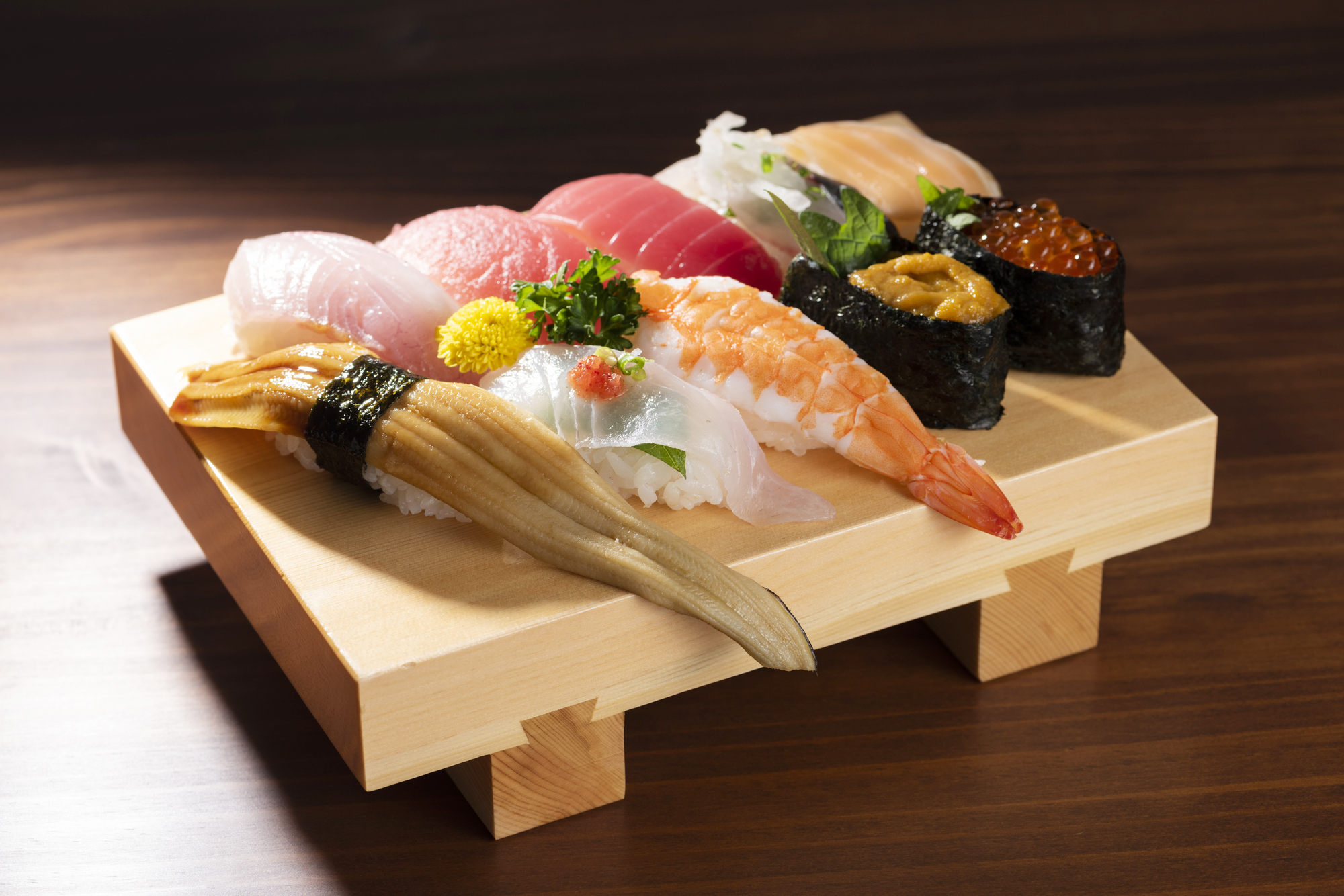 Enjoy sushi, sashimi, crab, and other seafood for a uniquely Japanese experience!