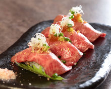 炙り肉握り寿司