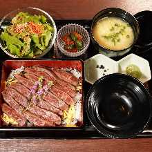 黒毛和牛赤身まぶし定食