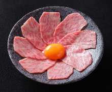 炙りレアユッケ