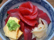 まぐろ大盛丼