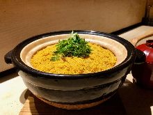 土鍋ご飯 (アカムツ（のど黒），からすみ)