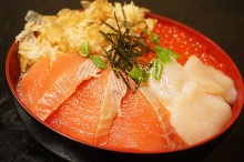 海鮮丼