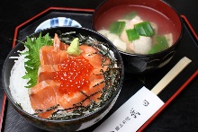 鮭丼