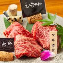白老牛厳選赤身四種盛り合わせ（芯々、友三角、亀の甲、マルカワ）