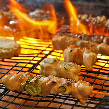 鶏もも串焼き