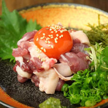 鶏ユッケ