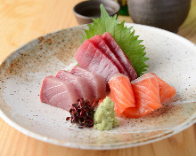 マグロ（刺身）