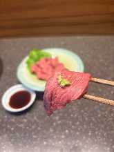 肉刺し