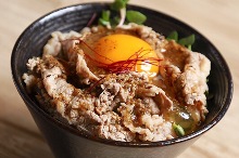 よだれ牛玉丼定食