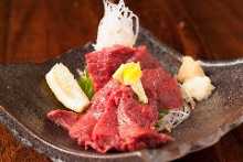 御殿場名産[馬刺し]