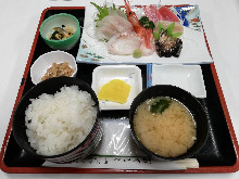 생선회 정식