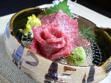 純生上撰牛刺し