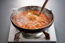 여름 한정 하카타 RED 마라 곱창 물만두