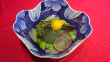 1、天然红蕨蕨菜糕