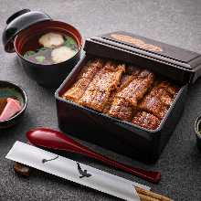 鳗鱼盒饭 大正 鳗鱼一尾半