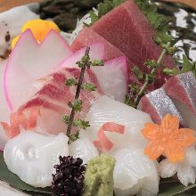 生魚片拼盤