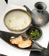 鮭魚茶泡飯